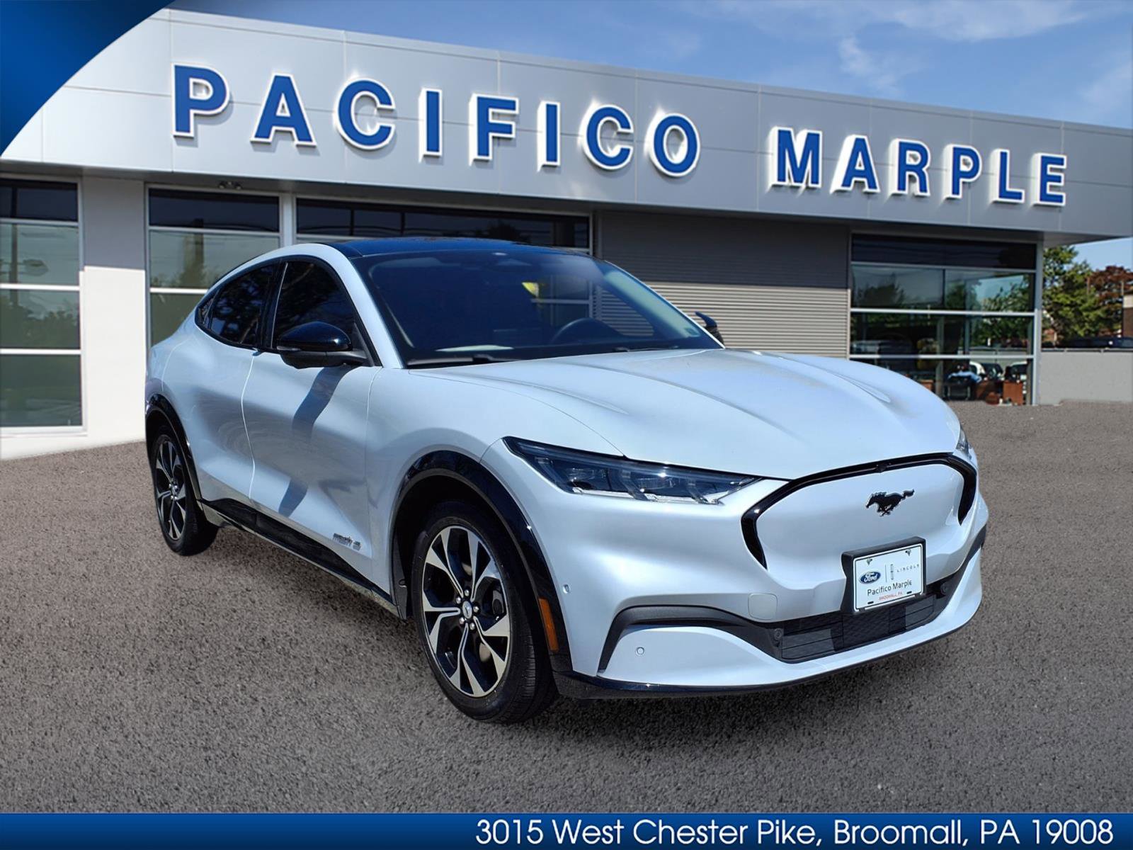 Certified 2021 Ford Mustang Mach-E Premium image 1