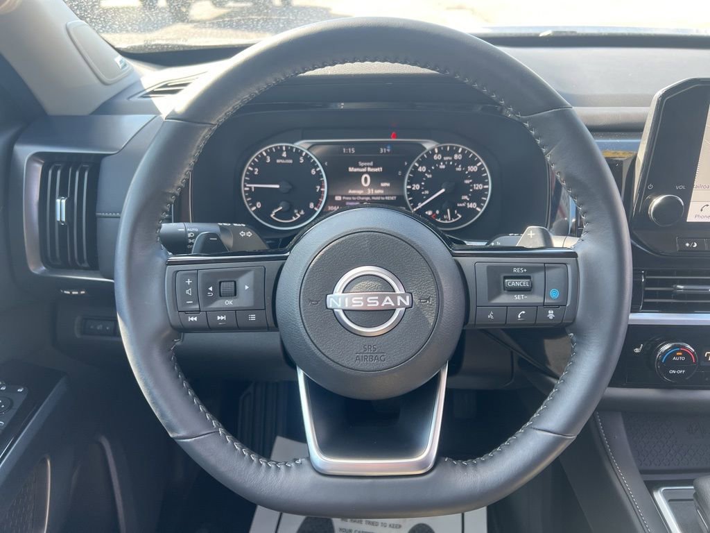 Used 2025 Nissan Pathfinder SL w/ SL Premium Package image 16