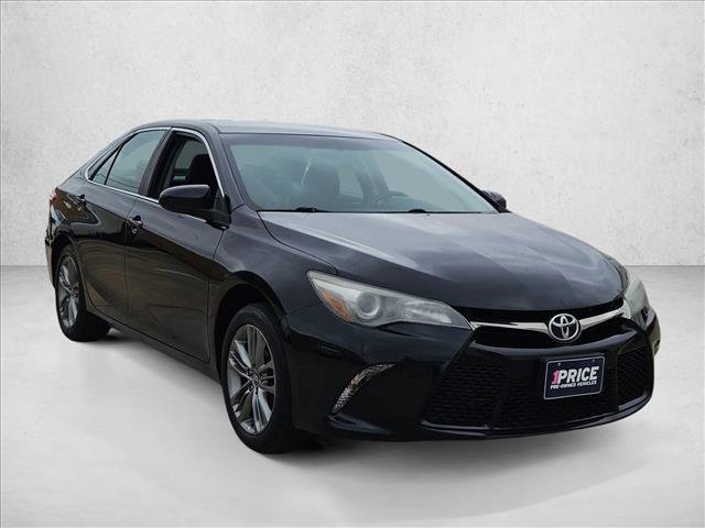 Used 2015 Toyota Camry SE video 3