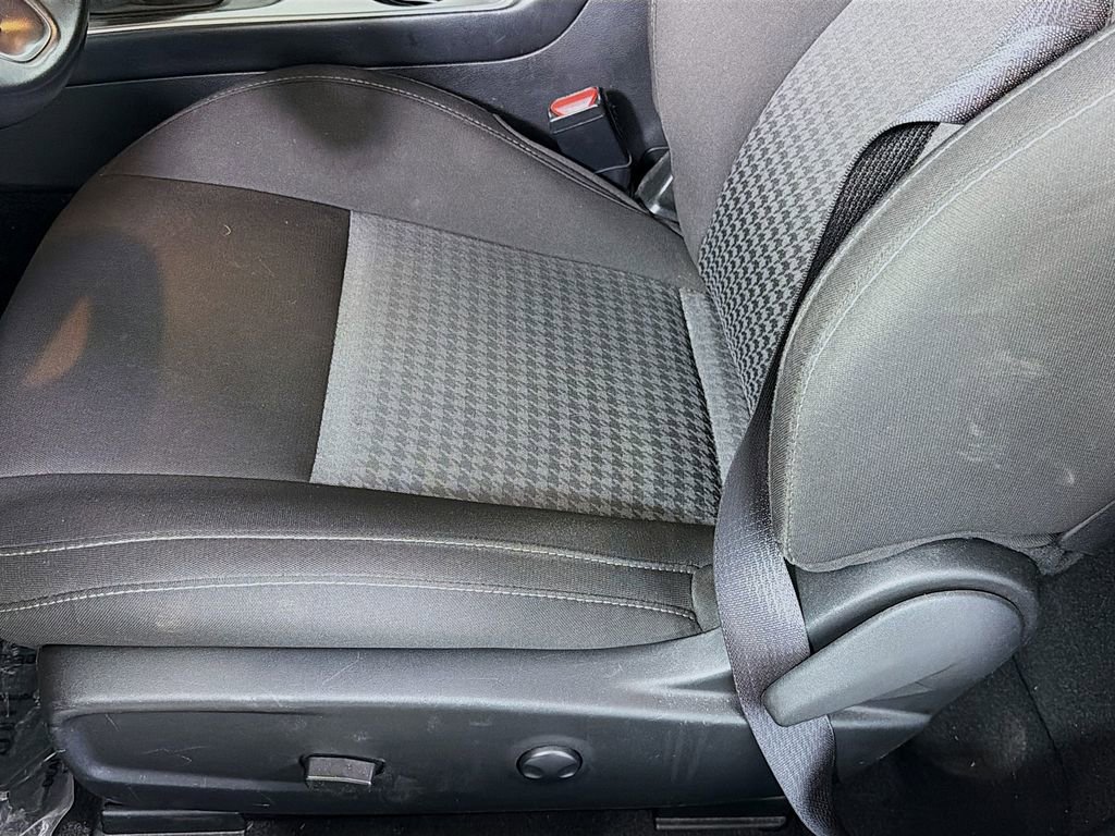 Used 2022 Dodge Challenger GT image 21