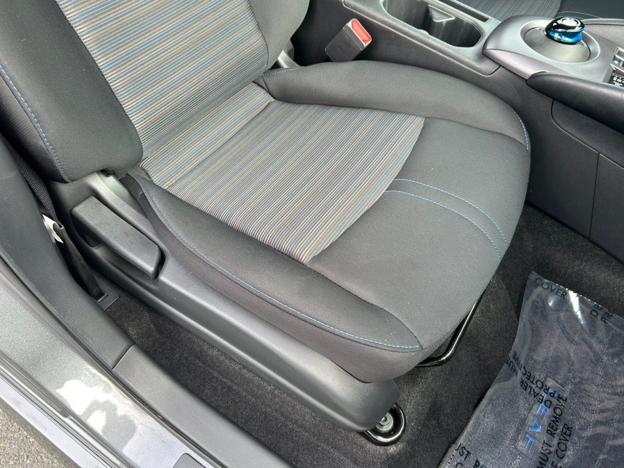 Used 2025 Nissan Leaf S FWD image 28