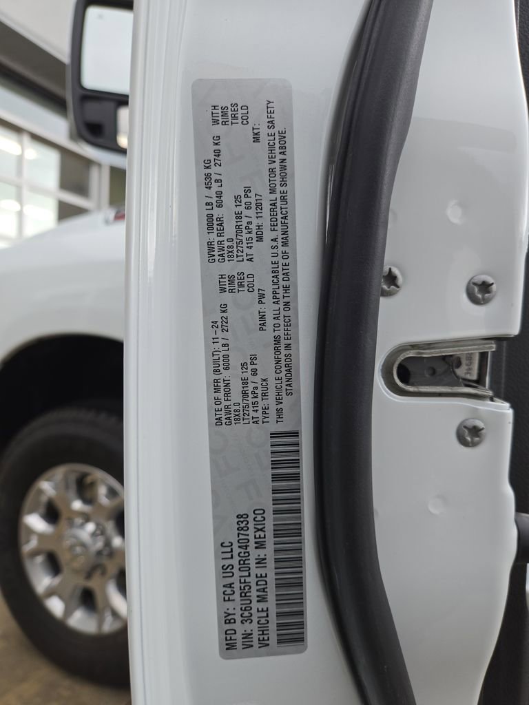 Used 2024 RAM 2500 Laramie w/ Safety Group image 30