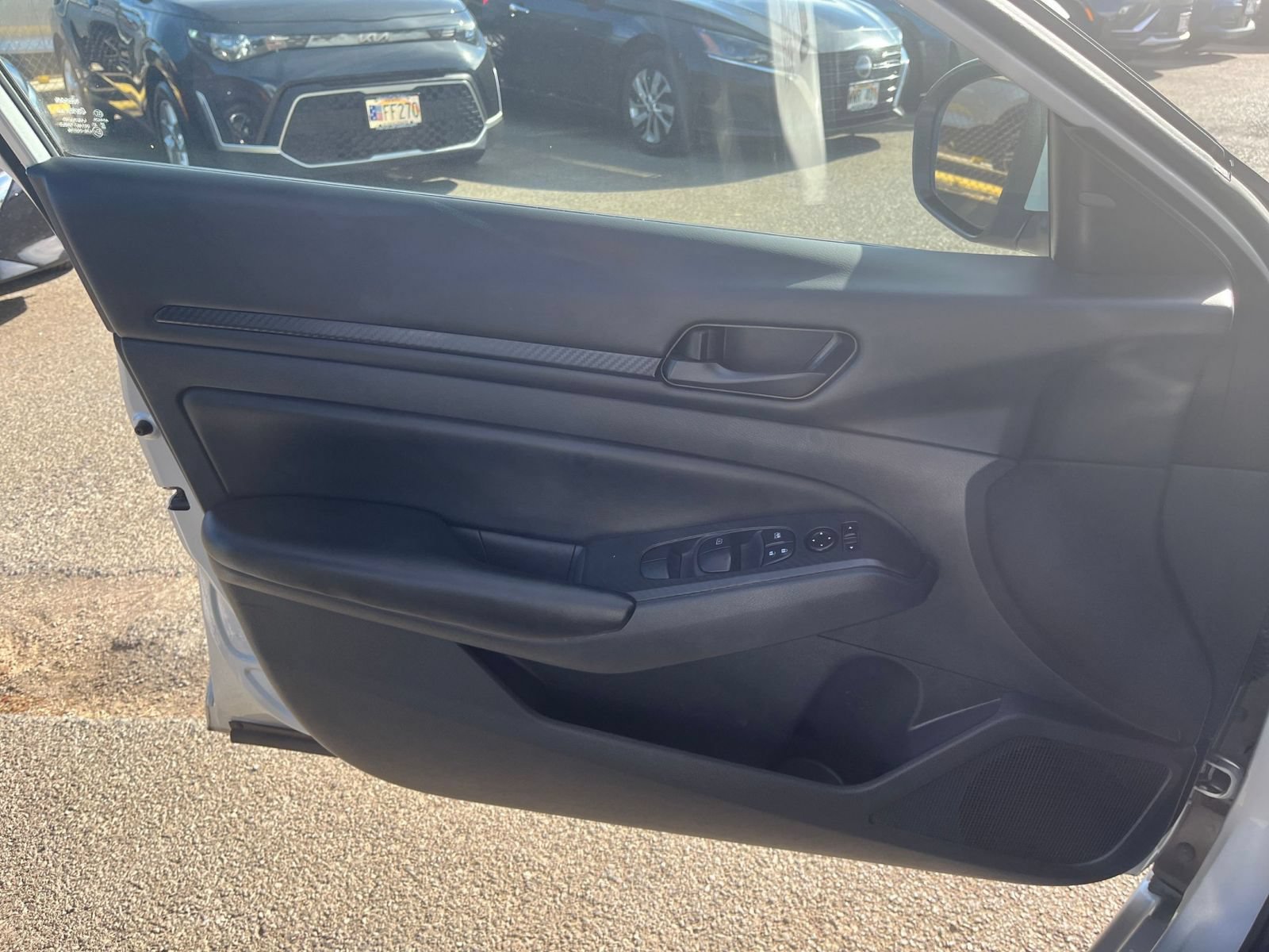 Used 2023 Nissan Altima 2.5 S FWD image 15