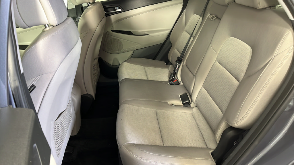 Used 2016 Hyundai Tucson SE w/ Option Group 02 FWD image 16