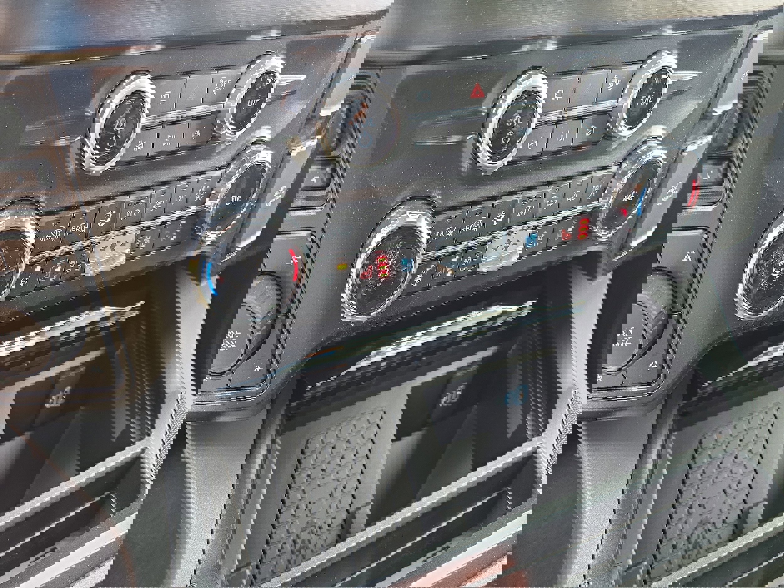 New 2026 Ford F350 Lariat w/ Lariat Premium Package image 17