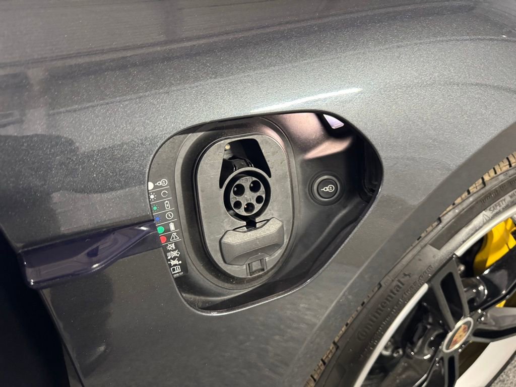 Used 2020 Porsche Taycan Turbo S image 22