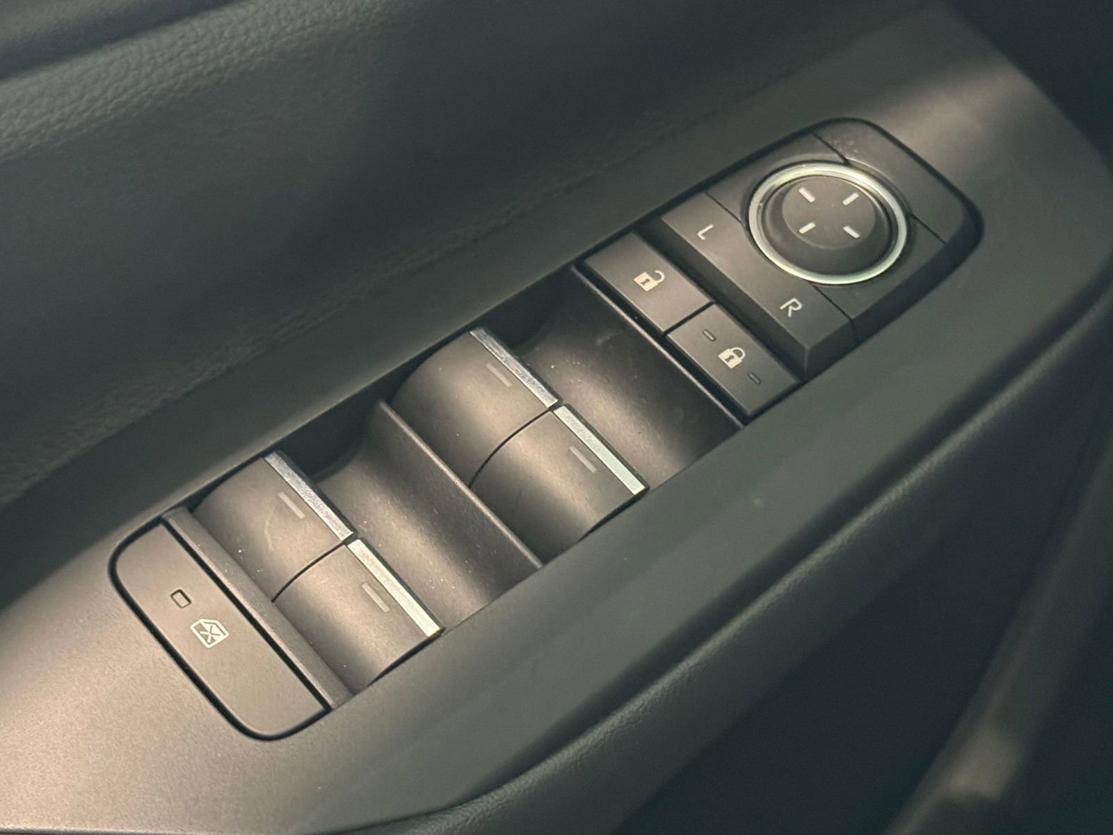 New 2026 Toyota Prius Plug-In Hybrid image 33