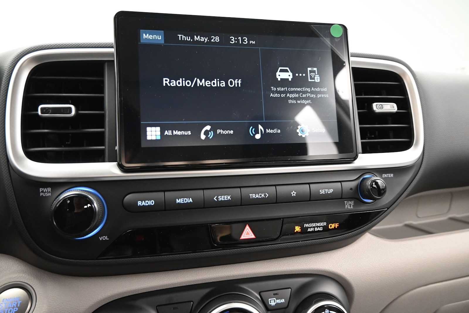 New 2026 Hyundai Venue SEL FWD image 17
