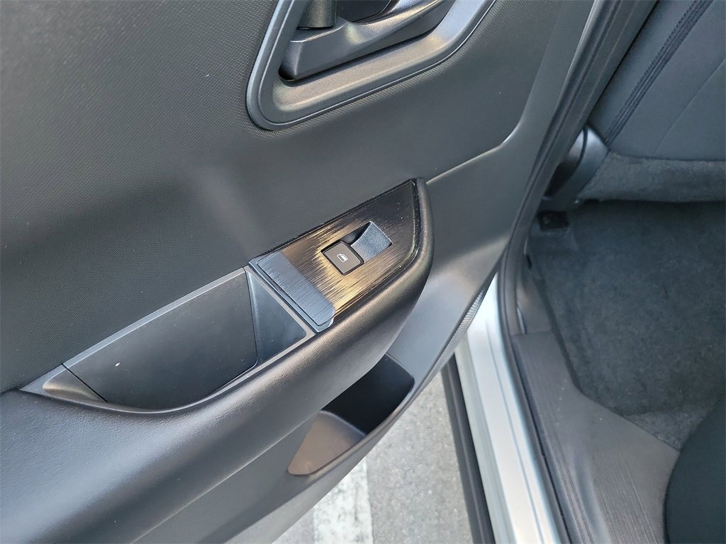 Certified 2025 Nissan Rogue S image 12