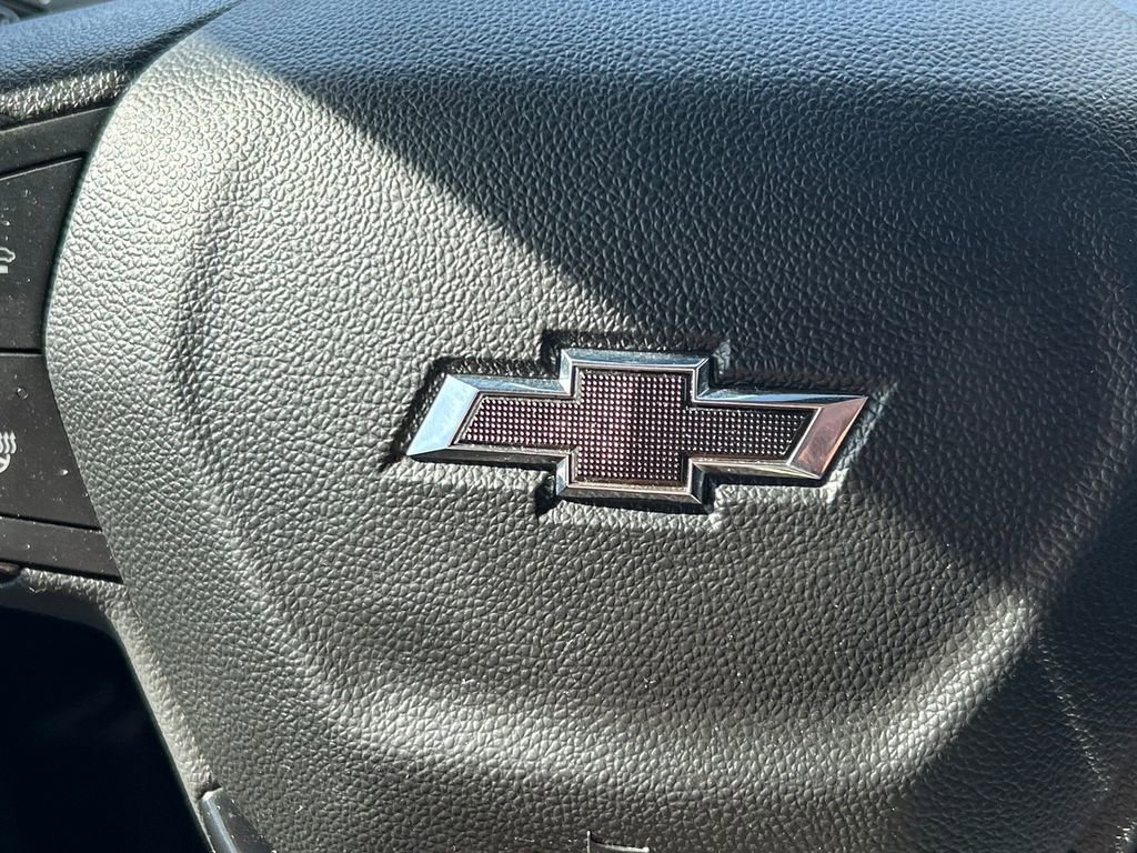 Used 2024 Chevrolet Trax RS image 34