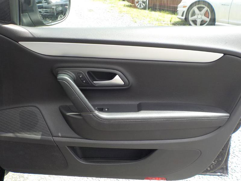 Used 2015 Volkswagen CC Sport image 25