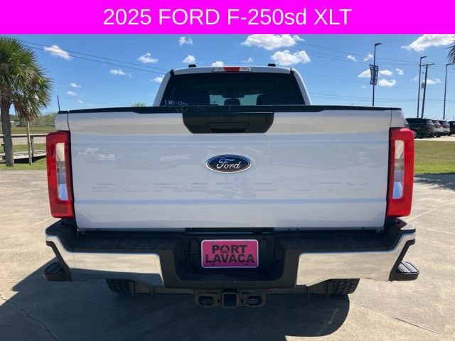 Used 2025 Ford F250 XLT w/ FX4 Off-Road Package image 6