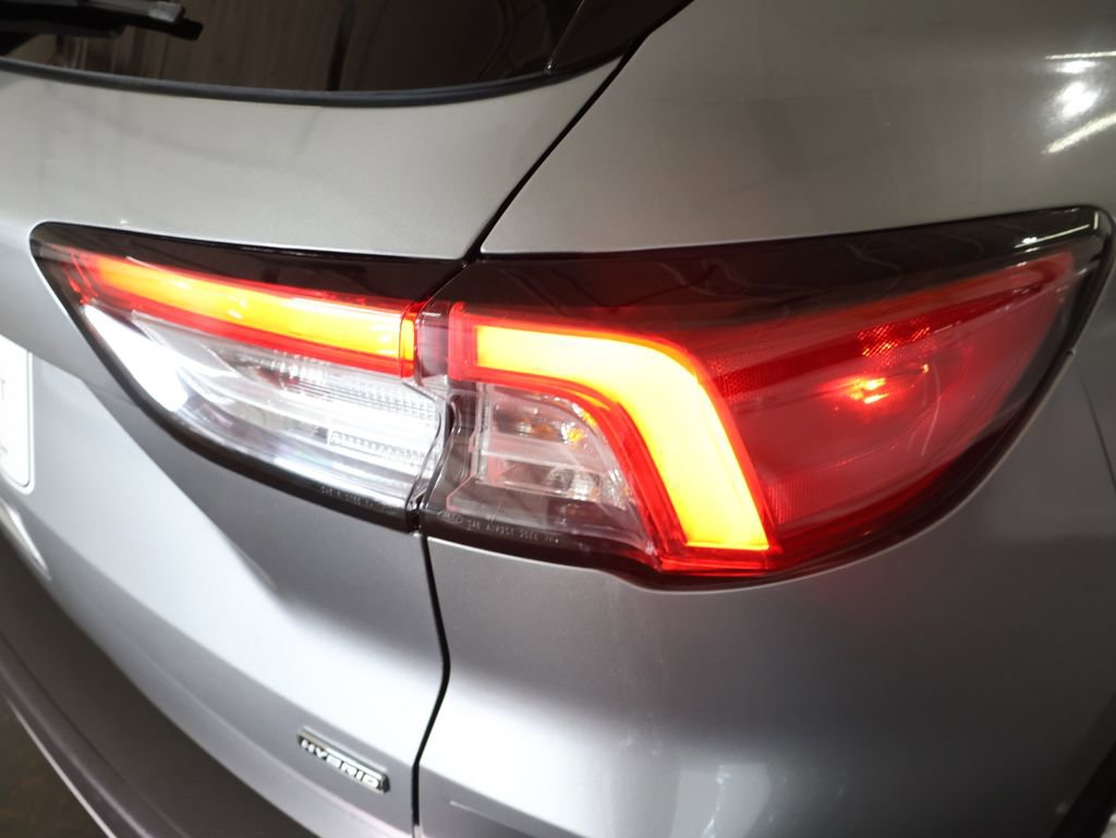 Used 2021 Ford Escape SE FWD image 28