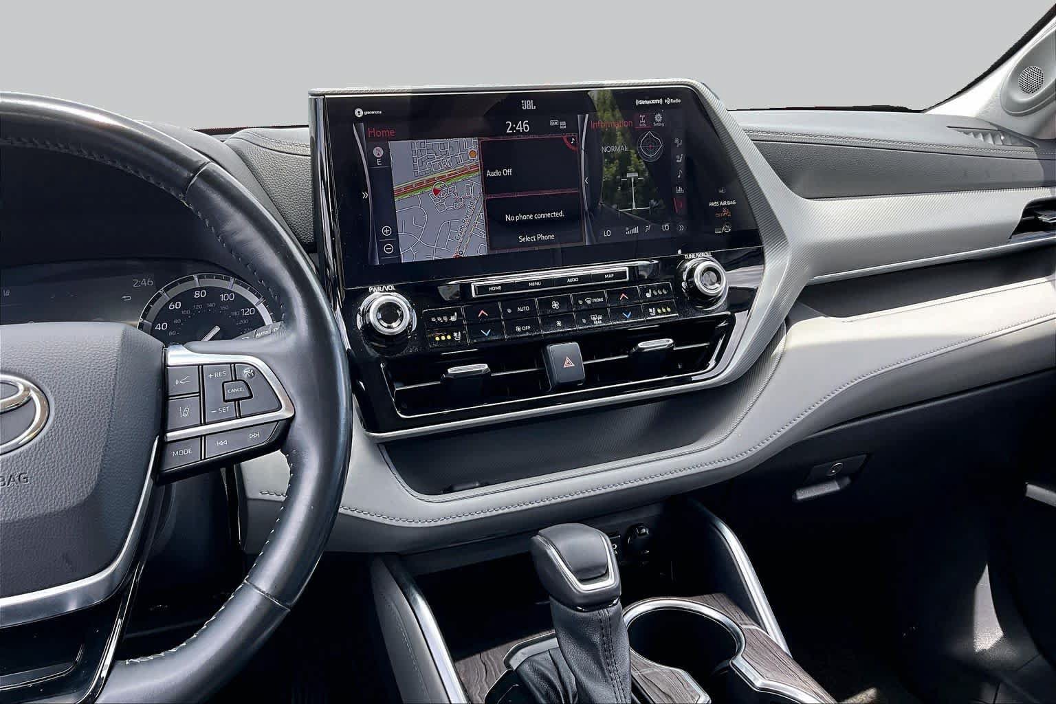 Used 2021 Toyota Highlander Platinum AWD/4WD image 7