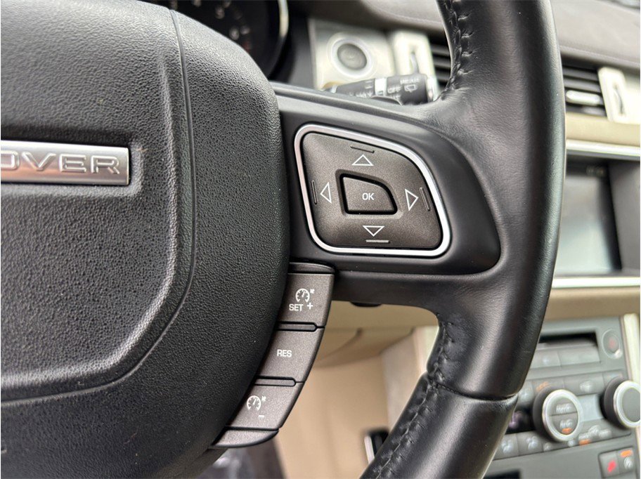 Used 2016 Land Rover Range Rover Evoque SE AWD/4WD image 27