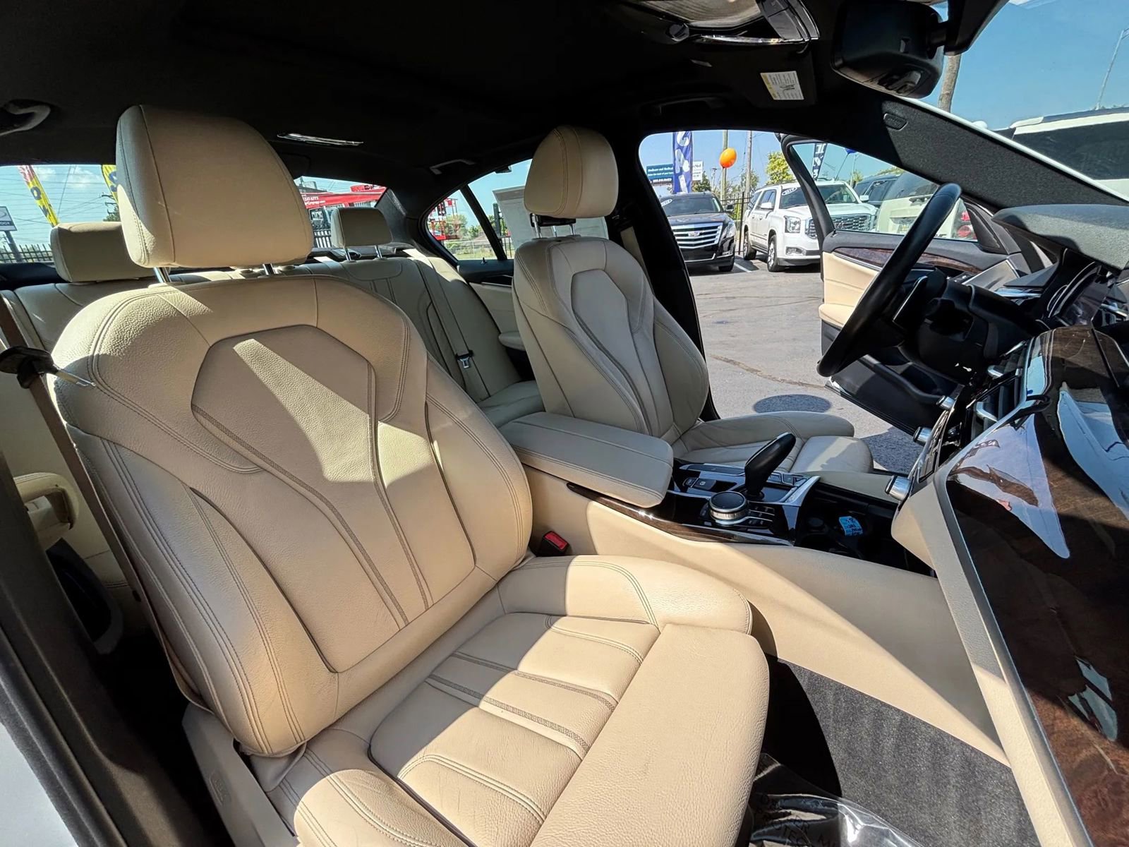 Used 2018 BMW 540i xDrive image 33