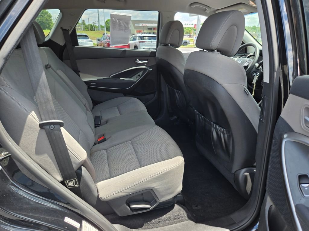 Used 2018 Hyundai Santa Fe SE AWD/4WD image 14