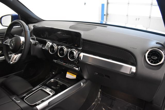 New 2026 Mercedes-Benz GLB 250 4MATIC image 18