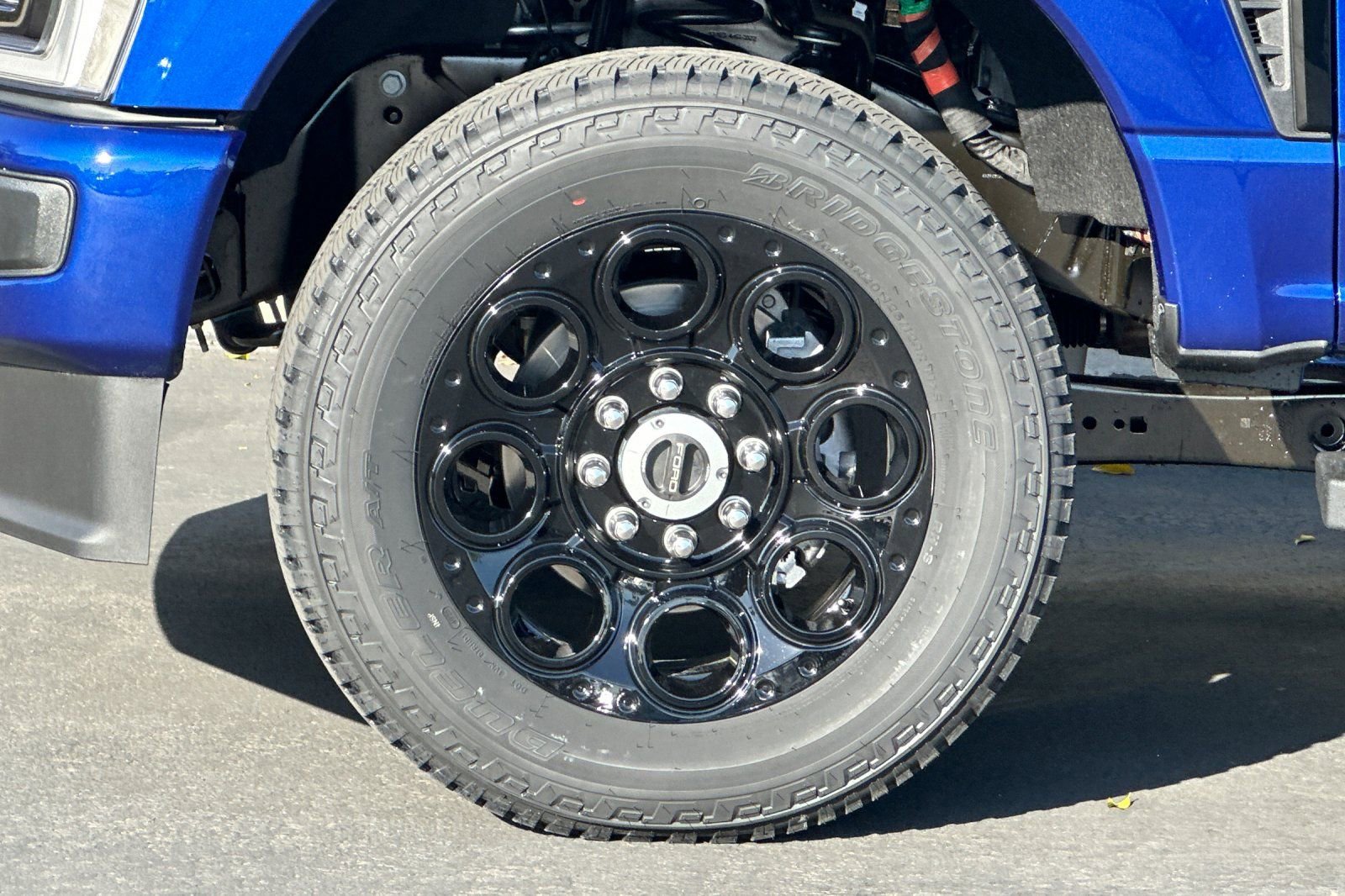 New 2026 Ford F250 Lariat w/ Black Appearance Package image 25