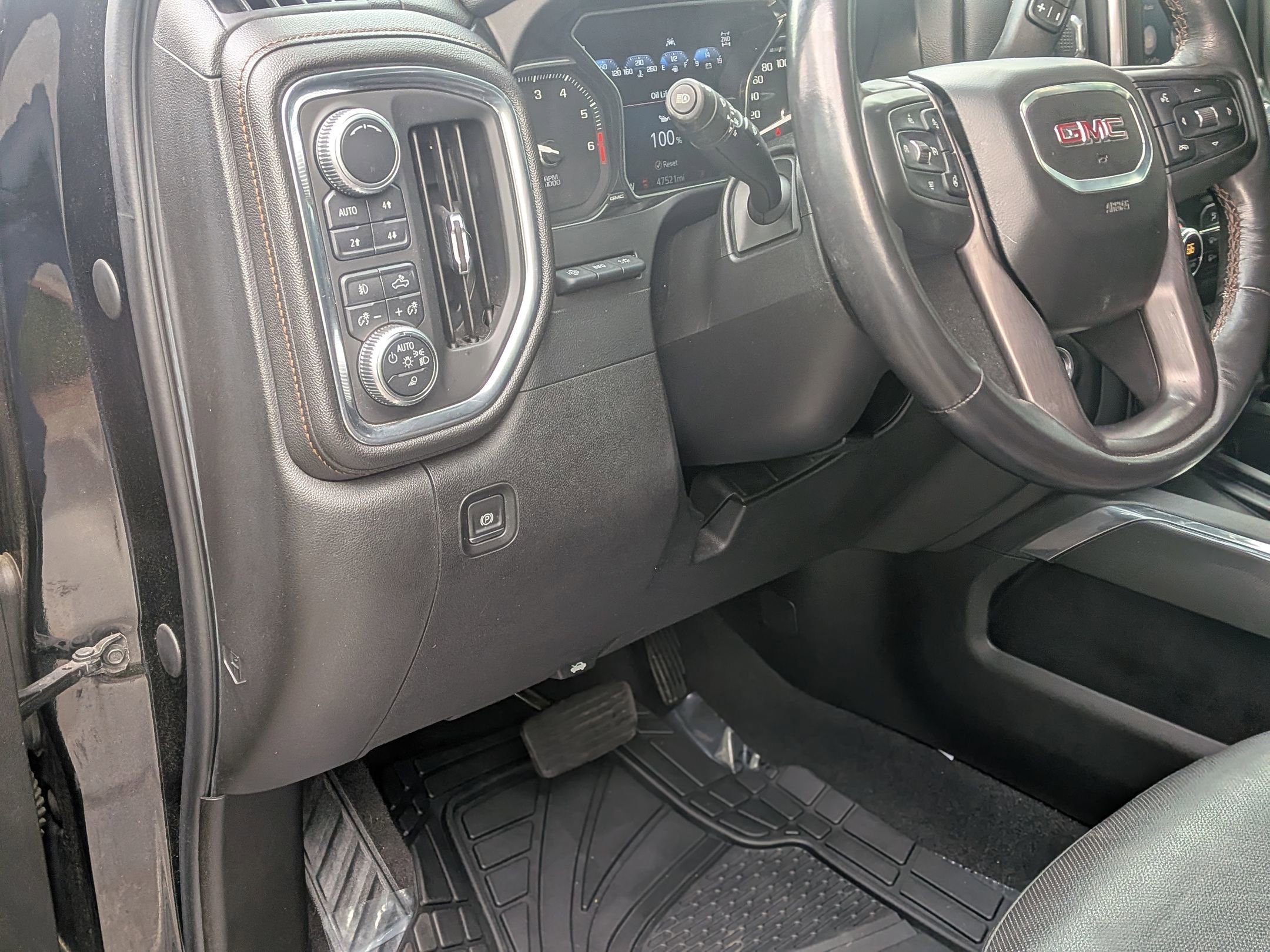 Used 2019 GMC Sierra 1500 AT4 w/ AT4 Premium Package AWD/4WD image 17