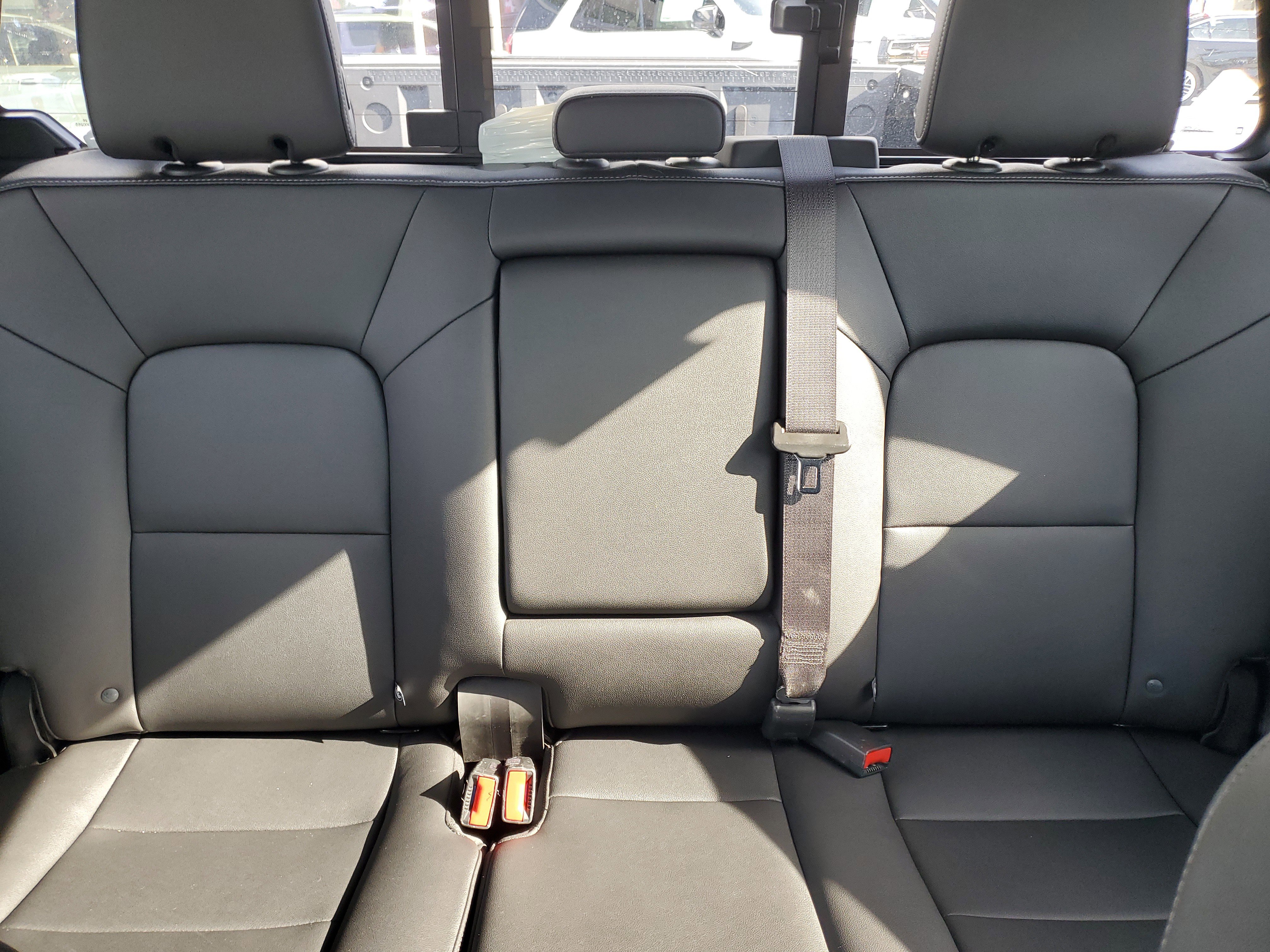 Used 2023 Chevrolet Colorado LT w/ LT Convenience Package III image 15