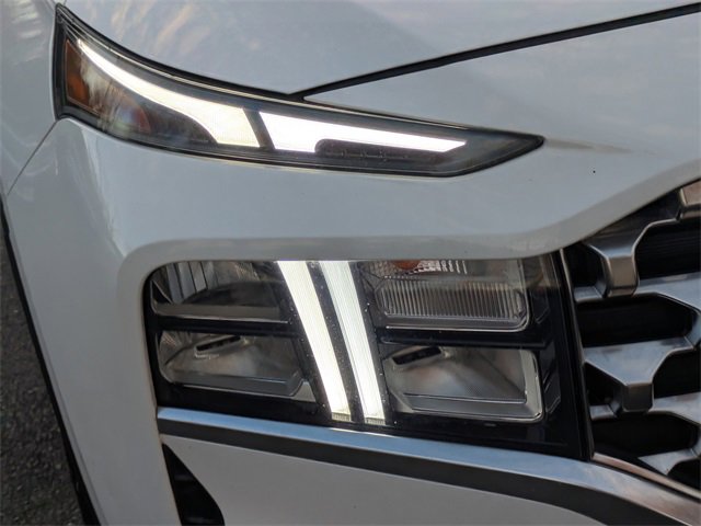 Used 2023 Hyundai Santa Fe SEL w/ Premium Package image 10