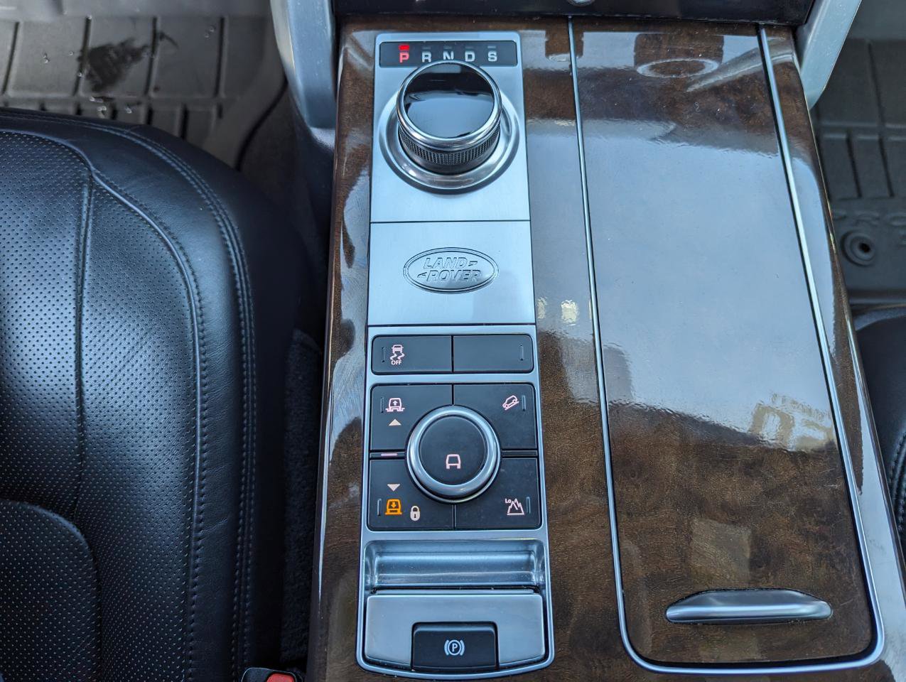 Used 2020 Land Rover Range Rover HSE AWD/4WD image 25