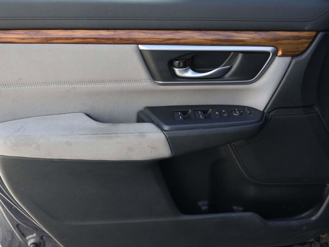 Used 2017 Honda CR-V EX image 7