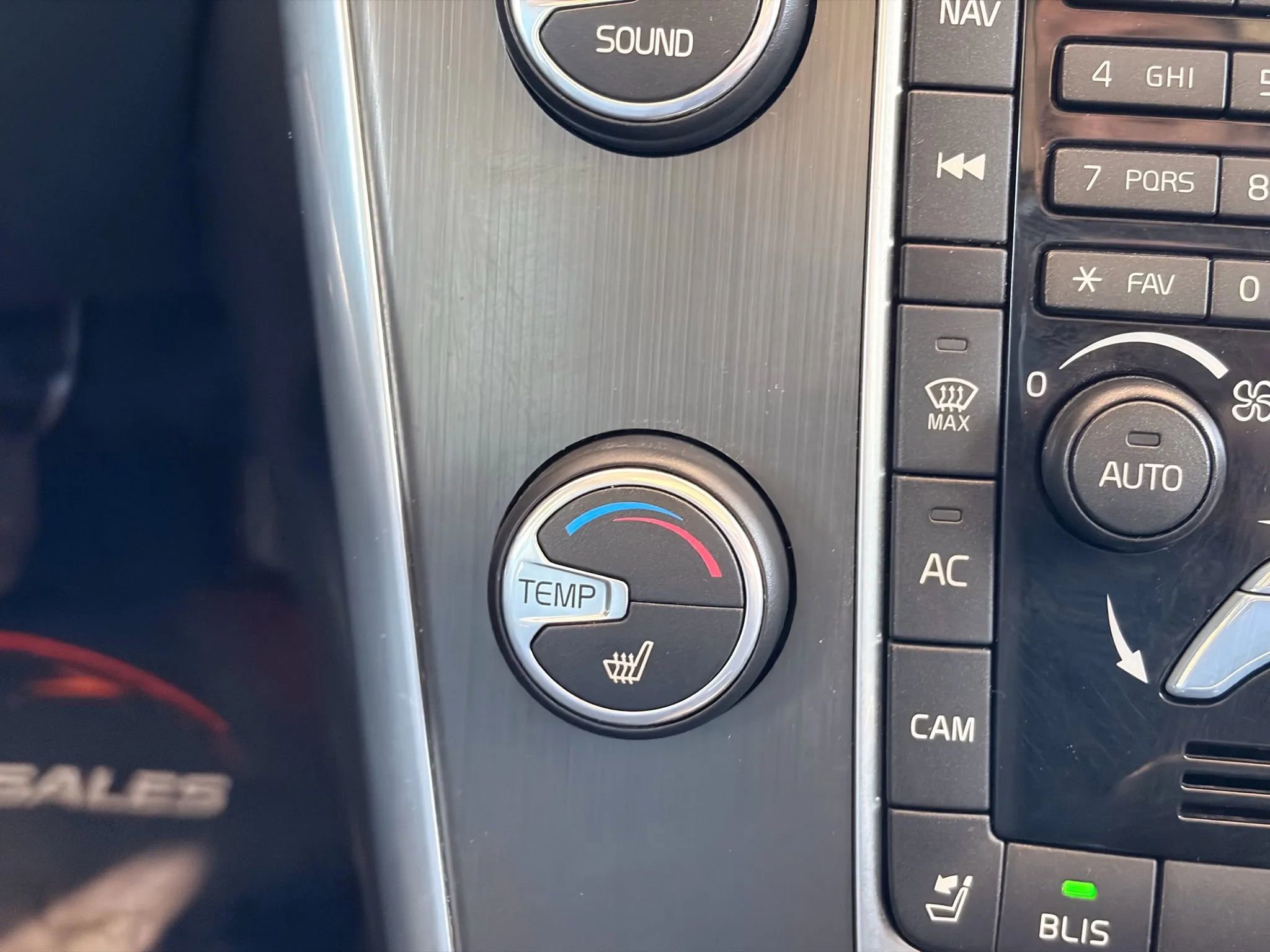 Used 2015 Volvo XC60 3.2 Platinum image 29