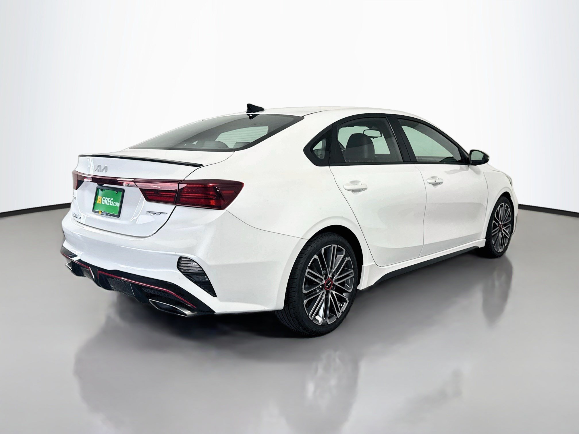 Used 2022 Kia Forte GT w/ GT Technology Package FWD image 10