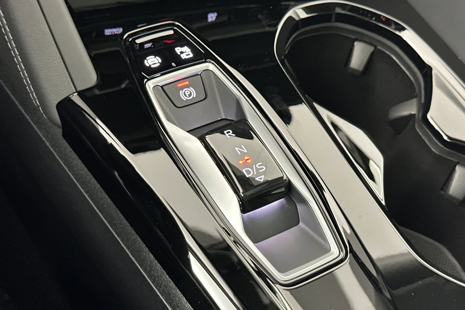 New 2025 Audi Q5 Premium Plus image 21