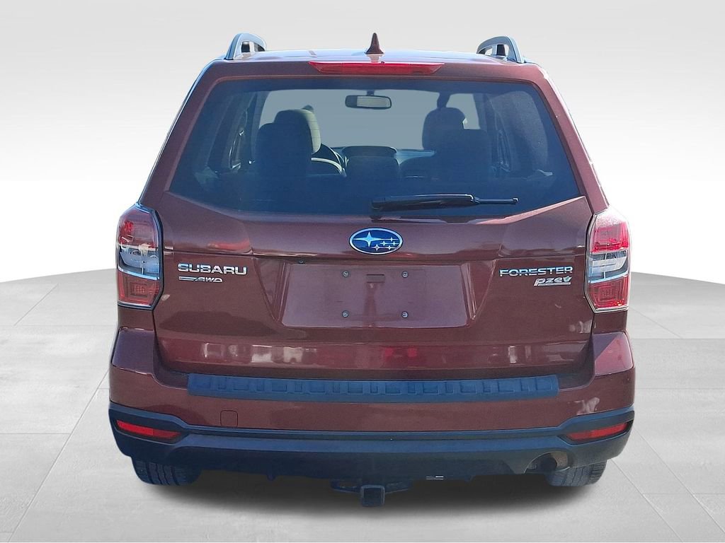 Used 2016 Subaru Forester 2.5i Premium w/ All-Weather Package image 5