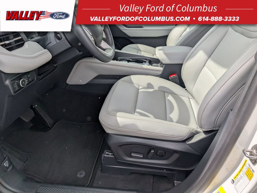 New 2025 Ford Explorer Active w/ Active Comfort Package AWD/4WD image 24
