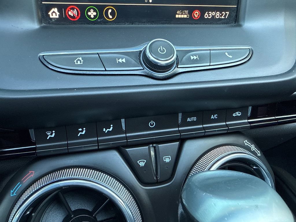 Used 2020 Chevrolet Camaro LT image 26