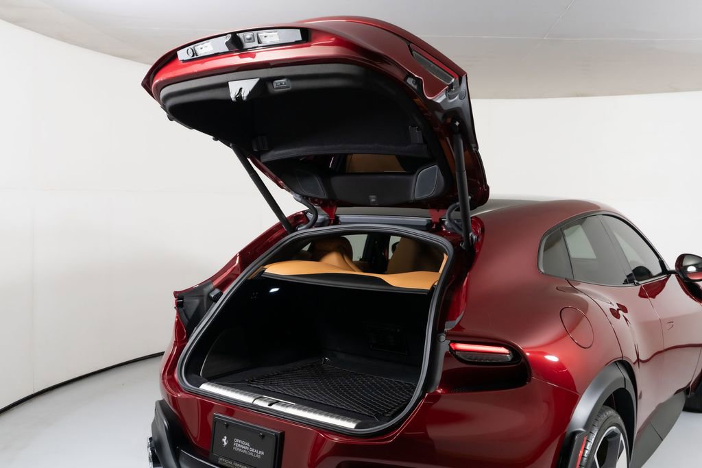 Used 2025 Ferrari Purosangue AWD/4WD image 15