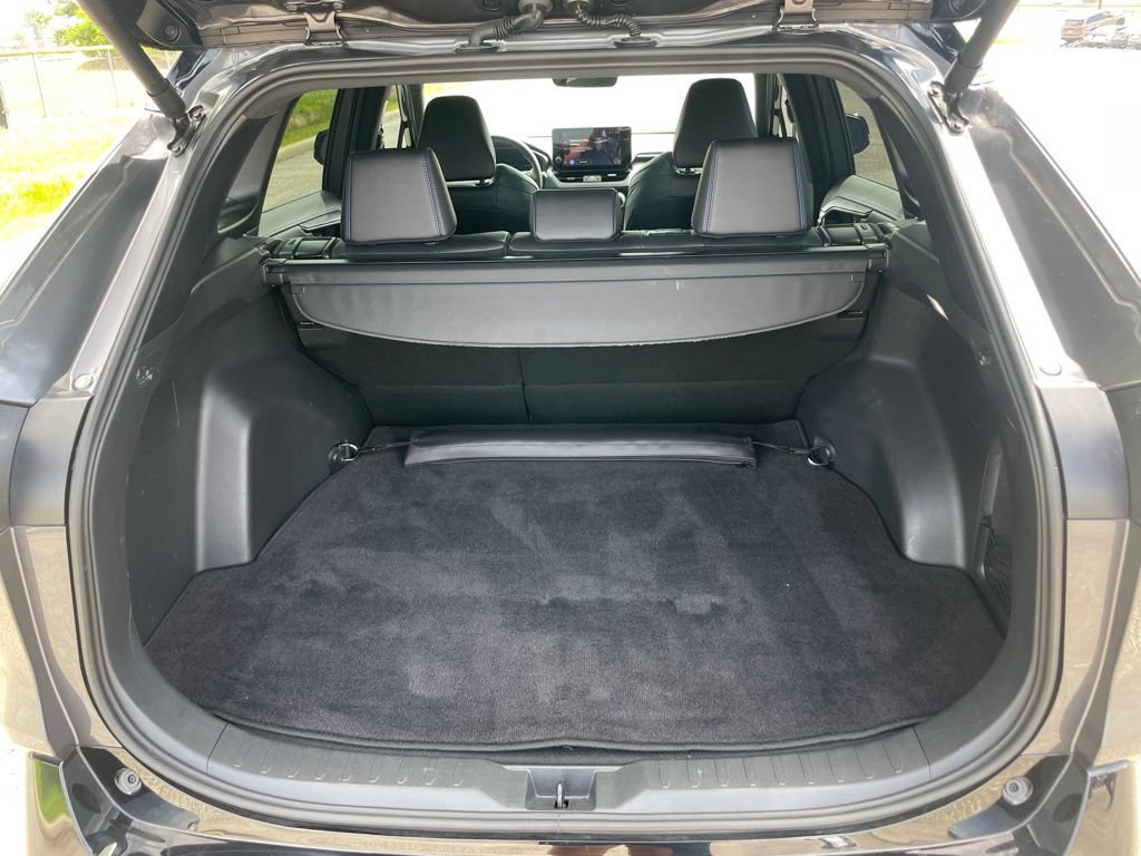 Used 2024 Toyota RAV4 XSE AWD/4WD image 14