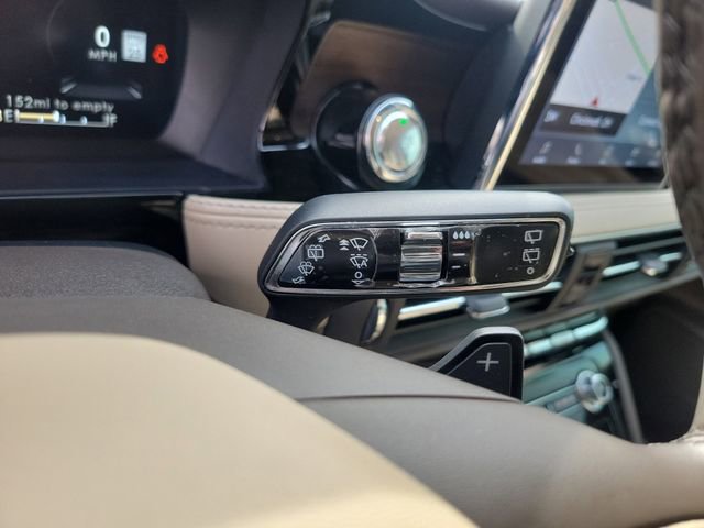 Used 2021 Lincoln Corsair Reserve w/ Equipment Group 201A image 17