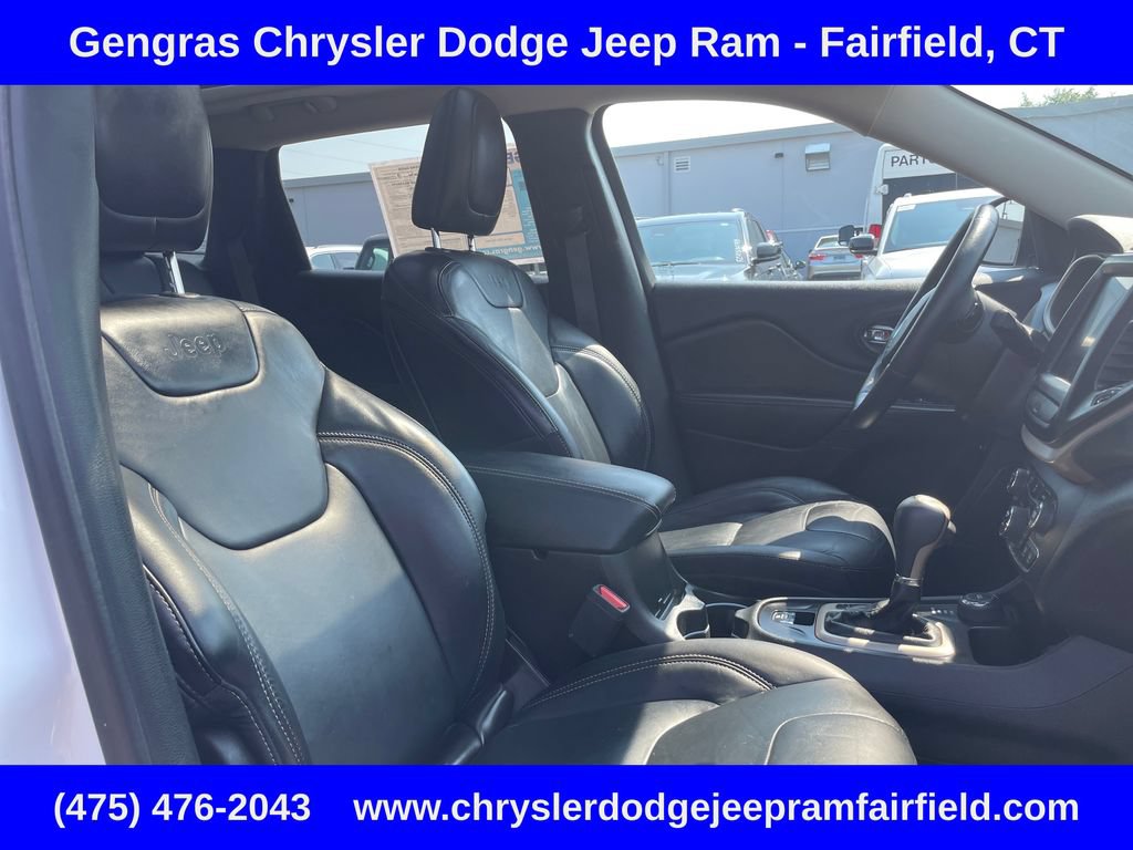 Used 2017 Jeep Cherokee High Altitude AWD/4WD image 16