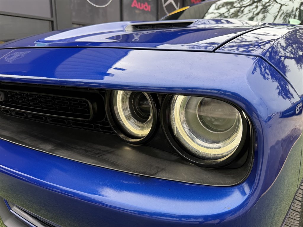 Used 2019 Dodge Challenger SXT w/ Blacktop Package RWD image 10