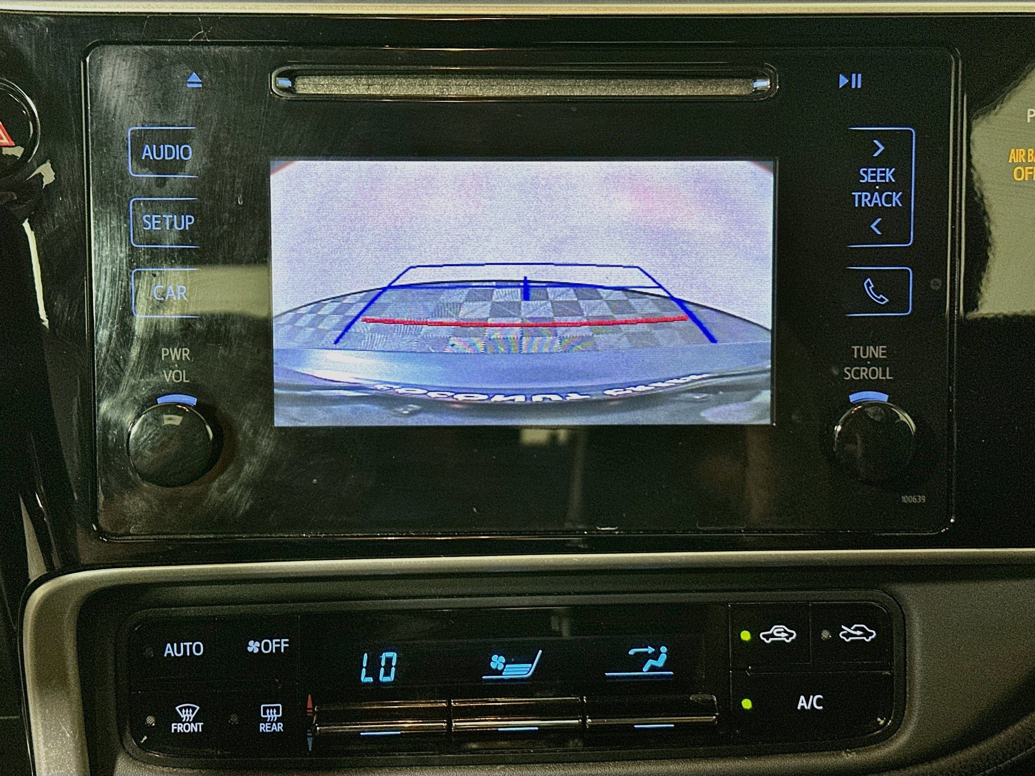 Used 2017 Toyota Corolla SE FWD image 24