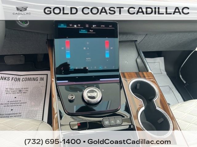 Certified 2026 Cadillac Escalade Platinum Sport AWD/4WD image 31
