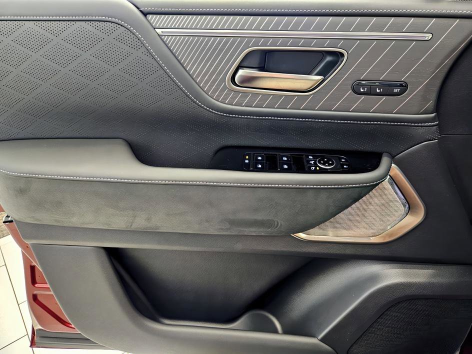 New 2026 INFINITI QX80 Autograph image 30