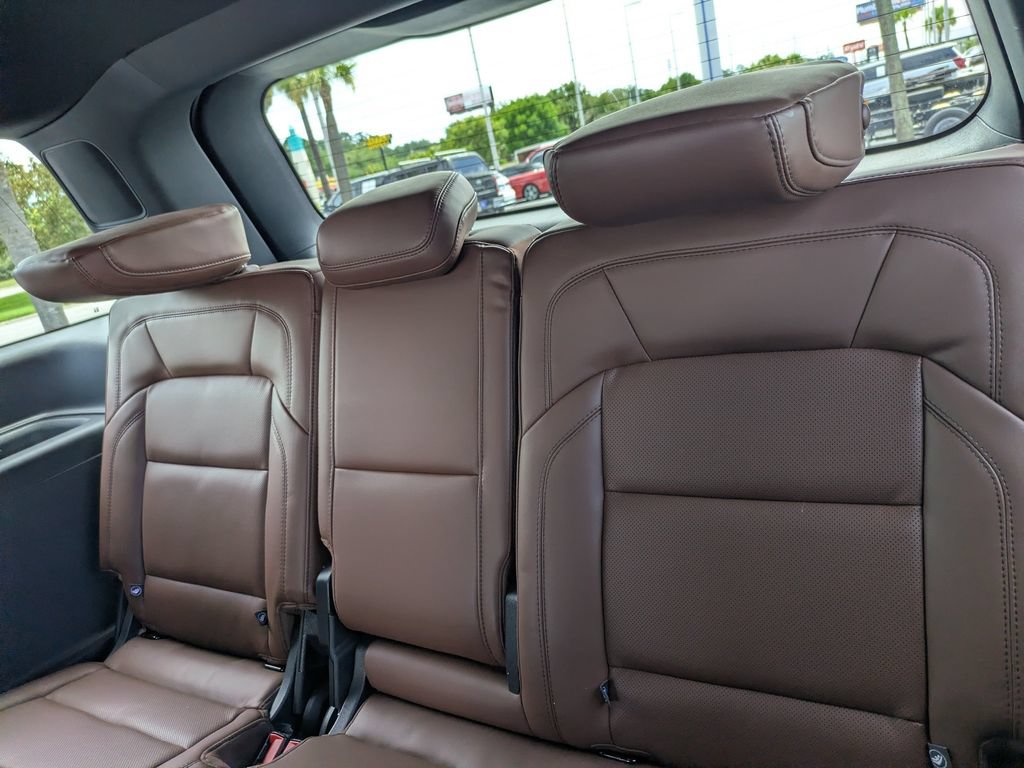 Used 2025 Lincoln Navigator Reserve AWD/4WD image 18