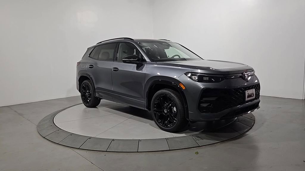 New 2026 Volkswagen Tiguan SE R-Line image 7