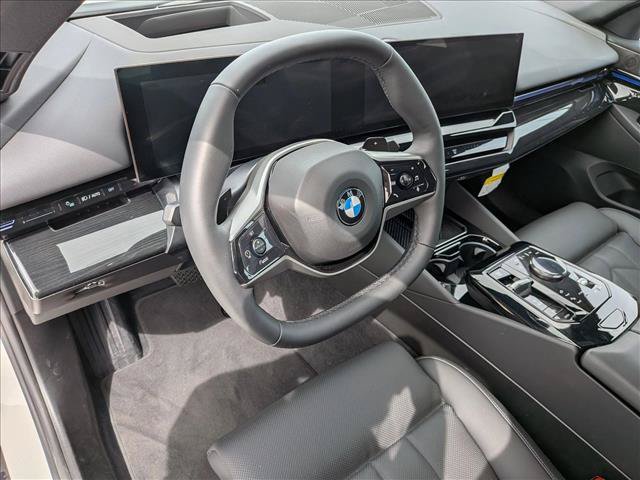 Used 2026 BMW 530i xDrive w/ Premium Package AWD/4WD image 10