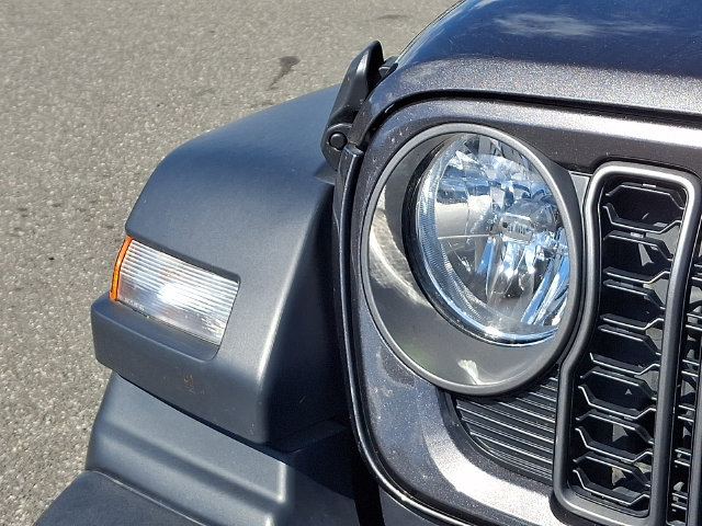 Used 2025 Jeep Wrangler Unlimited Sport AWD/4WD image 30