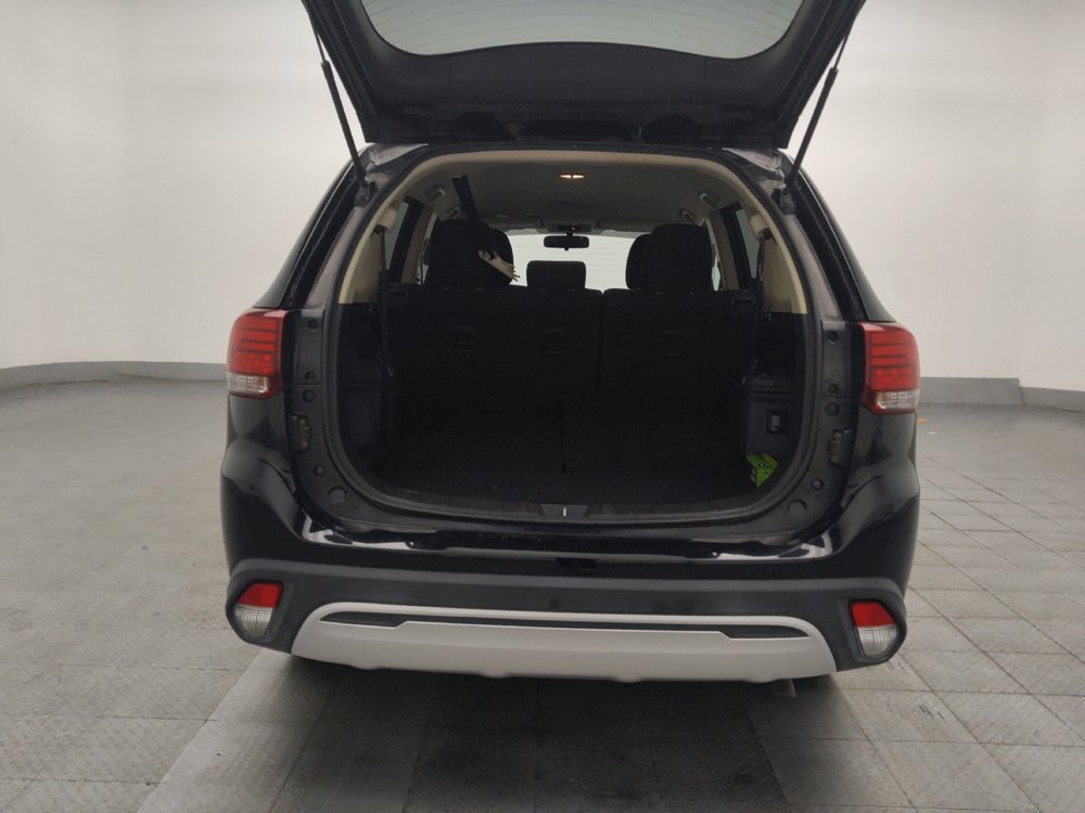Used 2020 Mitsubishi Outlander ES FWD image 29