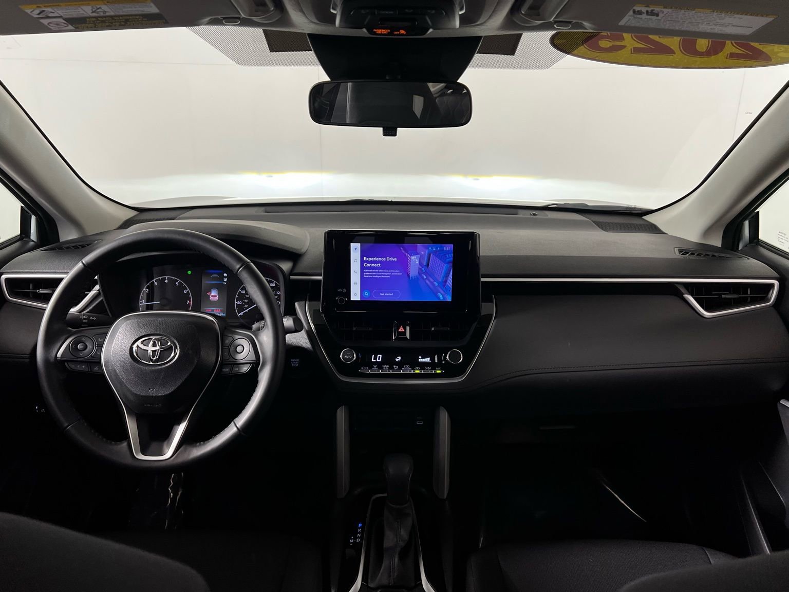 Certified 2025 Toyota Corolla Cross LE image 22