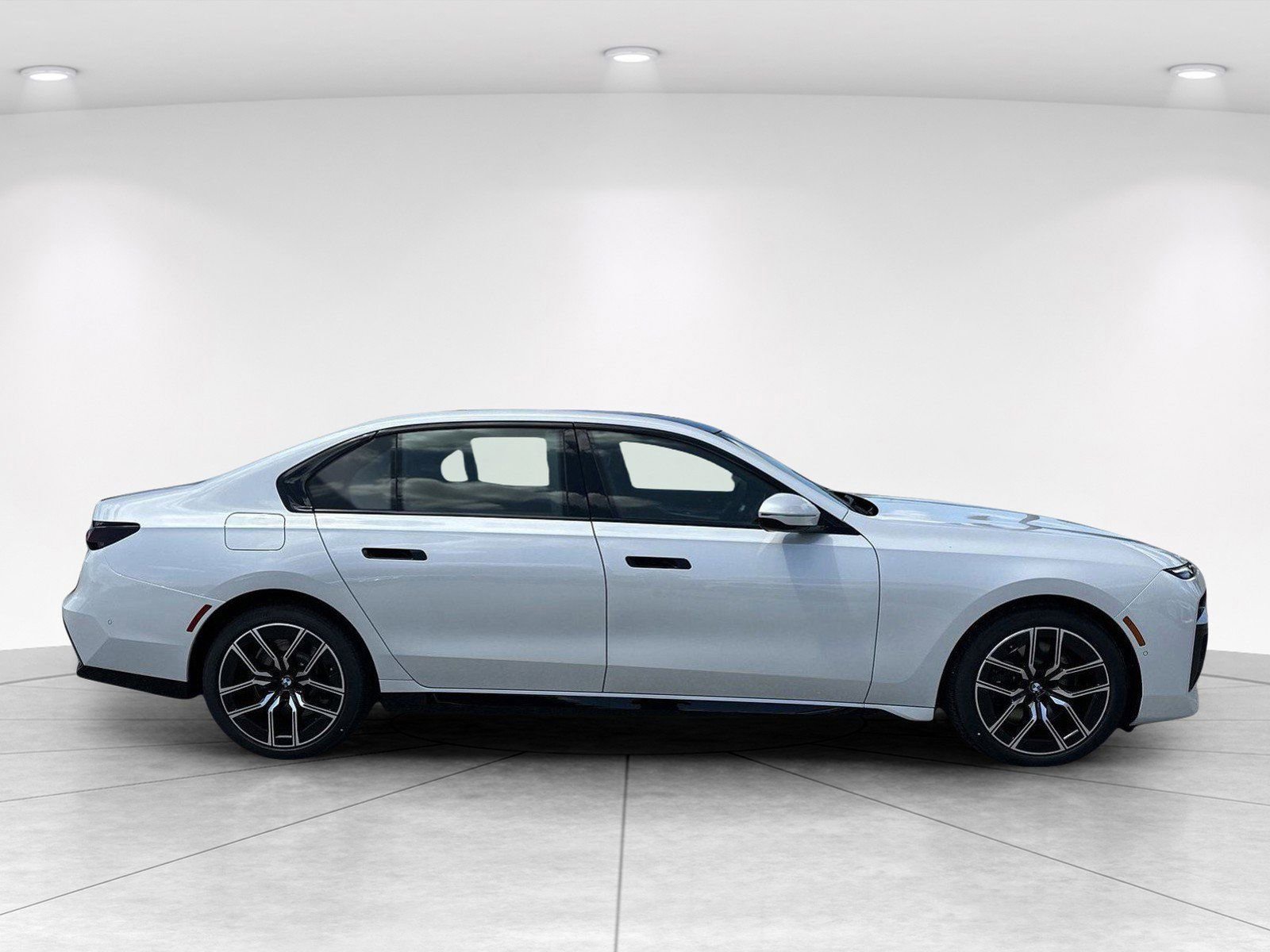 New 2026 BMW 740i xDrive AWD/4WD image 3