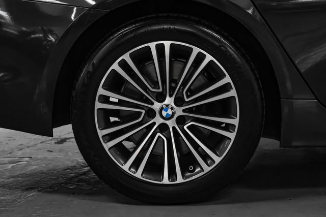 Used 2018 BMW 540i RWD image 57